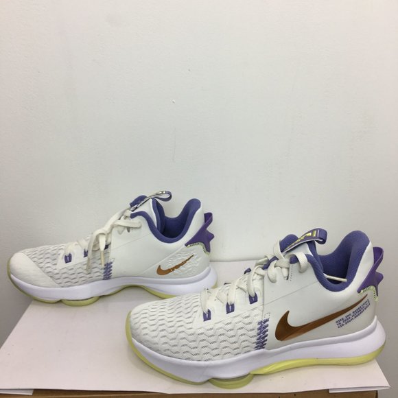 Nike LeBron Witness V Shoes main image 6